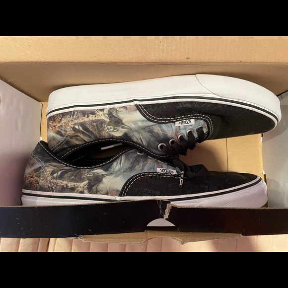 Authentic Star Wars VANS (Limited Edition) - Picture 9 of 11